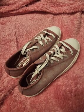 Converse Pink Low Top Platform Sneakers W9.5